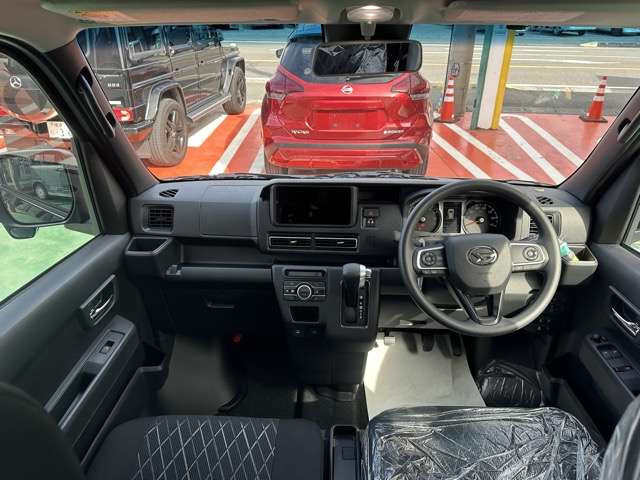 Daihatsu Atrai 7
