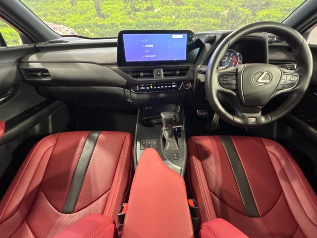 Lexus UX 2