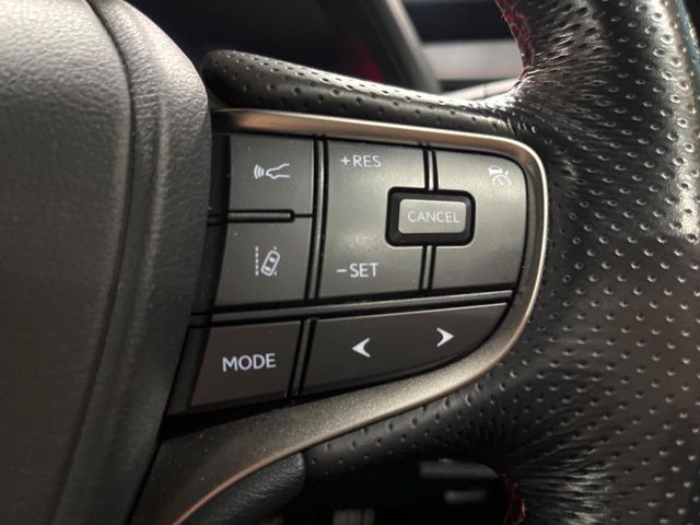 Lexus UX 7