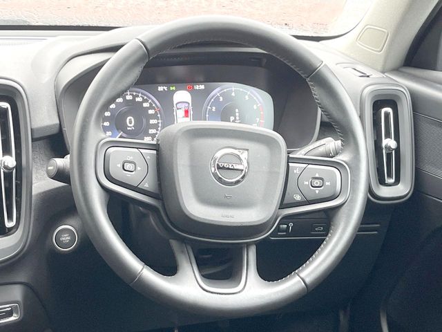 Volvo XC40 12