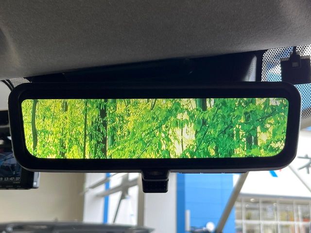 Toyota Hiace 5