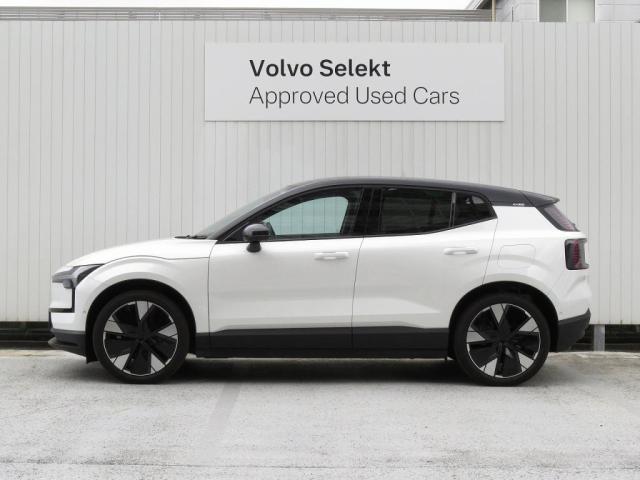 Volvo EX30 11