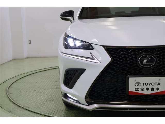 Lexus NX 7