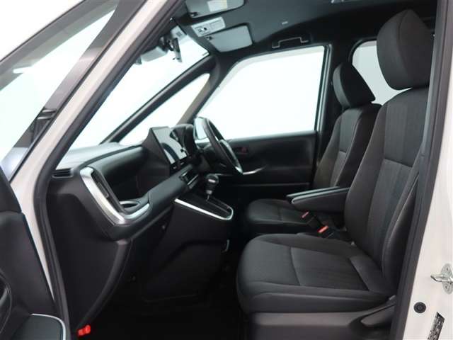 Toyota Voxy 11