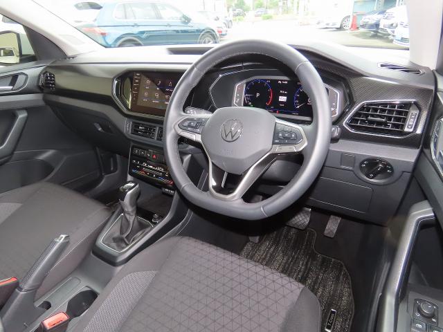 Volkswagen T-Cross 11