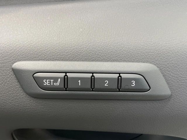 Lexus UX 7