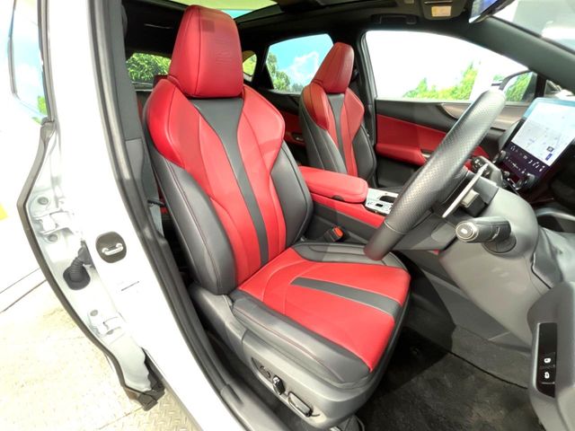 Lexus NX 8