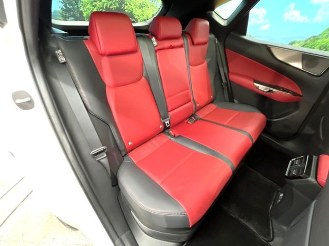 Lexus NX 9