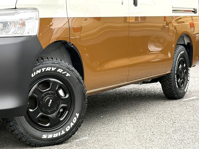 Toyota Town Ace Van 8