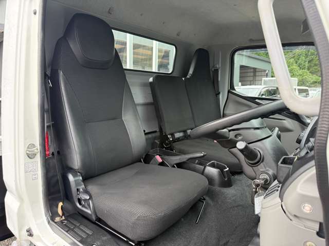 Mitsubishi Fuso Canter 11