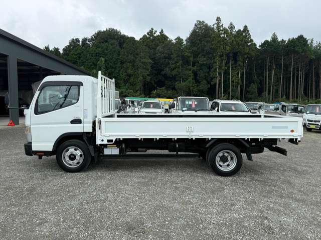 Mitsubishi Fuso Canter 9
