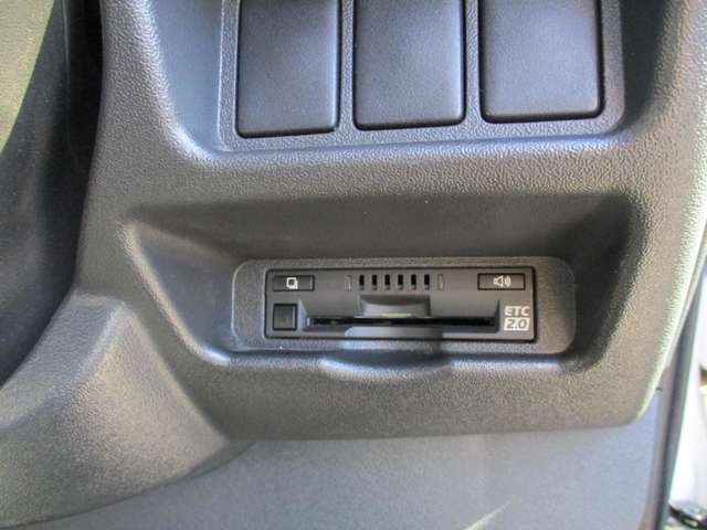 Toyota Hiace Van 12
