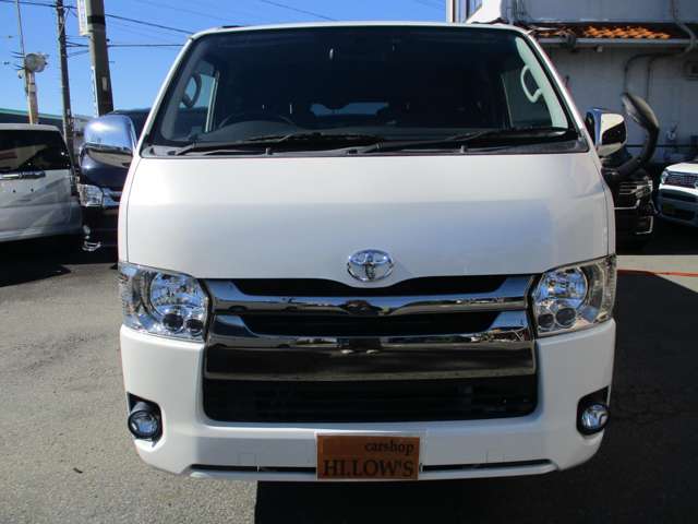 Toyota Hiace Van 2