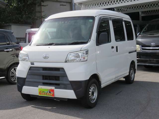 Daihatsu Hijet Cargo 6