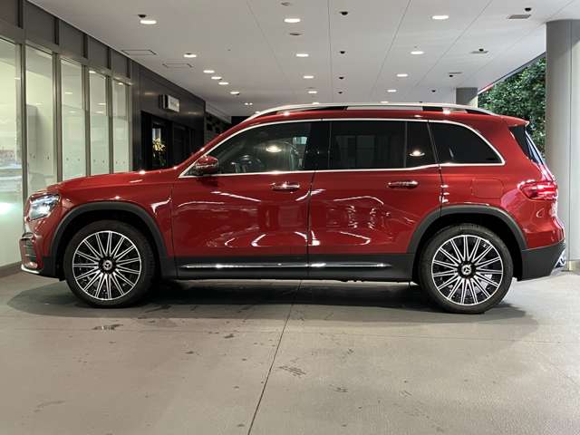 Mercedes-Benz GLB 4
