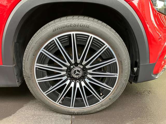 Mercedes-Benz GLB 5