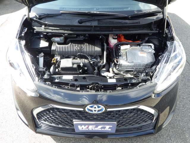 Toyota Sienta 6