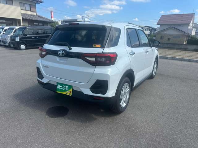 Toyota Raize 10