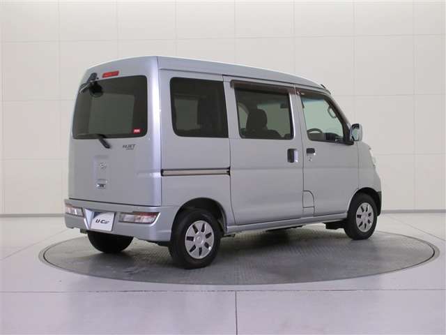 Daihatsu Hijet Cargo 5