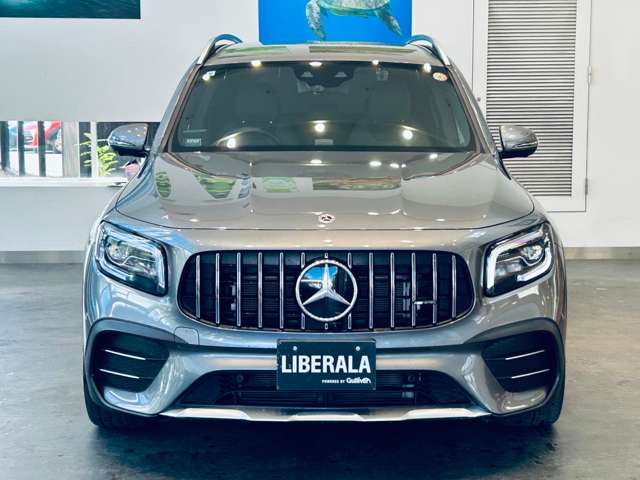 Mercedes-Benz GLB 8