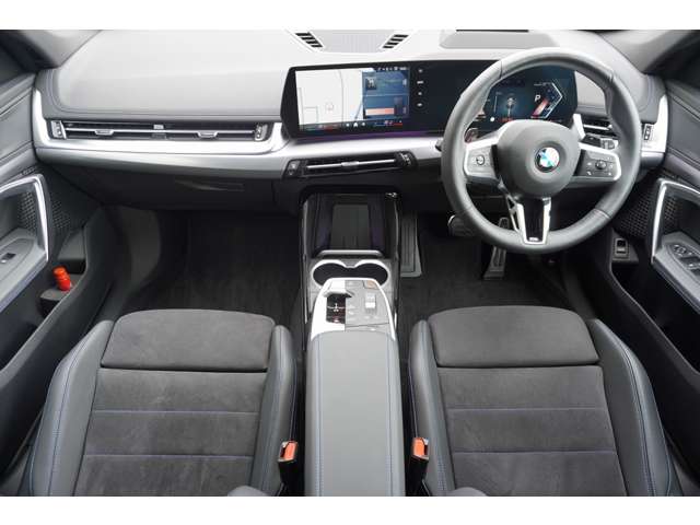 BMW X1 8