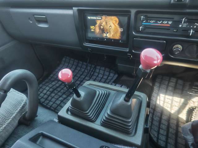 Mitsubishi Delica Van 11