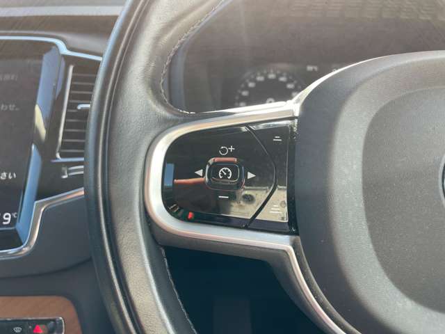 Volvo XC90 11