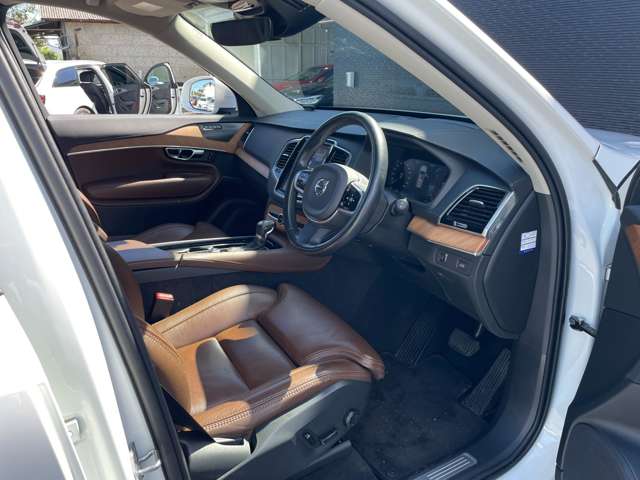 Volvo XC90 9