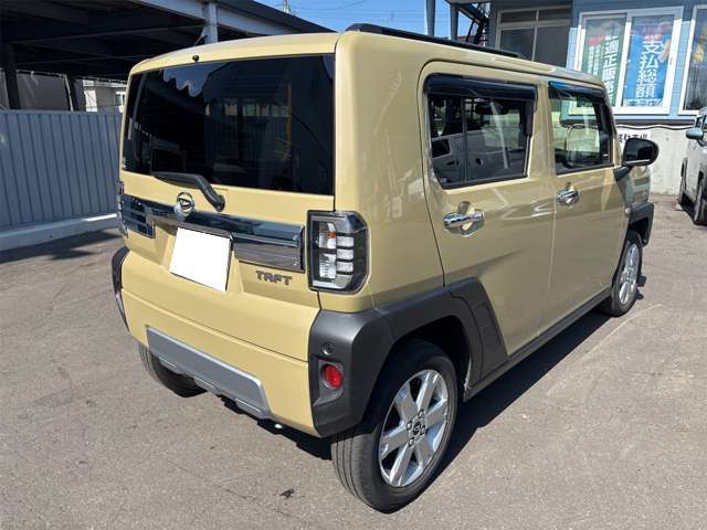 Daihatsu Taft 4