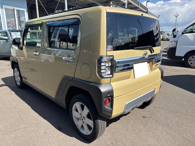 Daihatsu Taft 6
