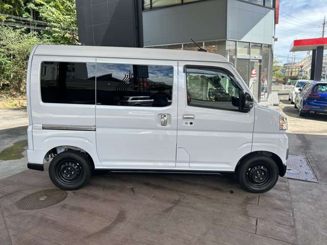 Daihatsu Atrai 7