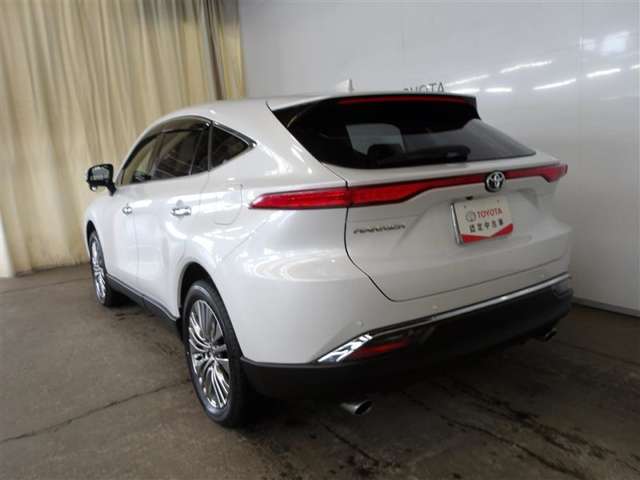 Toyota Harrier 3