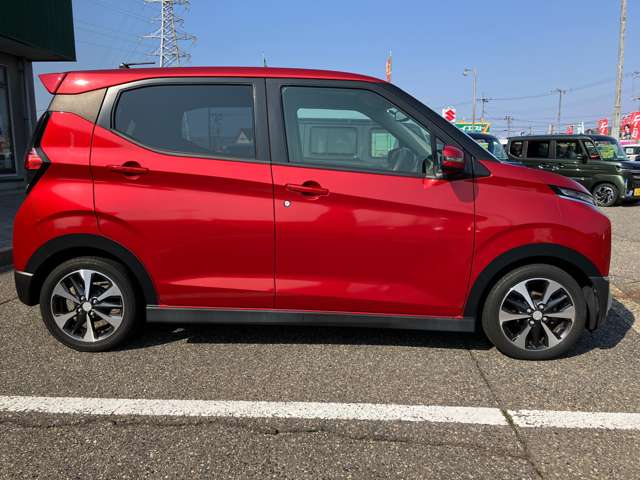 Mitsubishi eK X 12