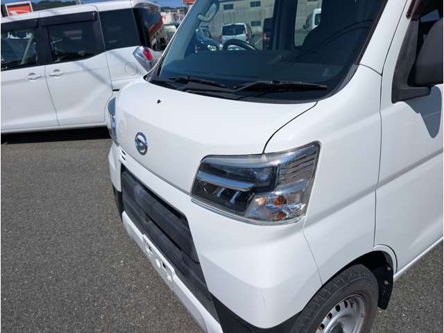 Daihatsu Hijet Cargo 12
