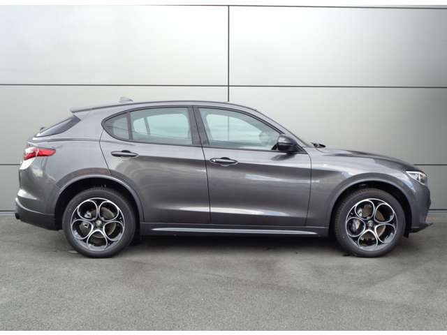 Alfa Romeo Stelvio 3