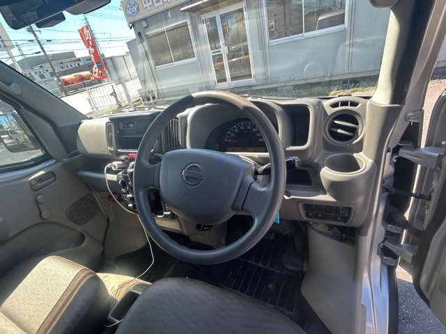 Nissan NV100 Clipper 12