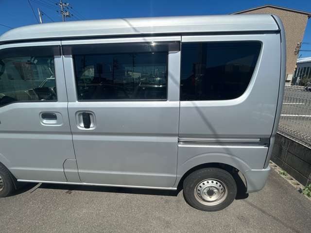 Nissan NV100 Clipper 4