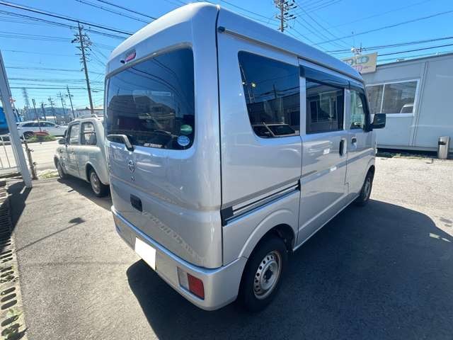 Nissan NV100 Clipper 6