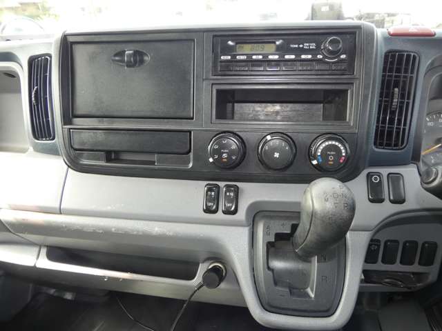 Mitsubishi Fuso Canter 12