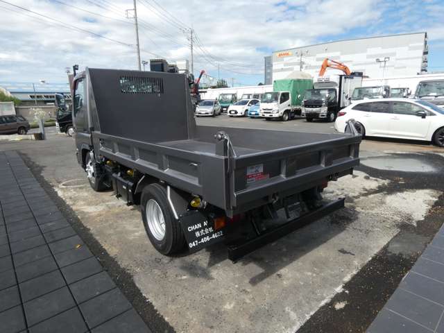 Mitsubishi Fuso Canter 7