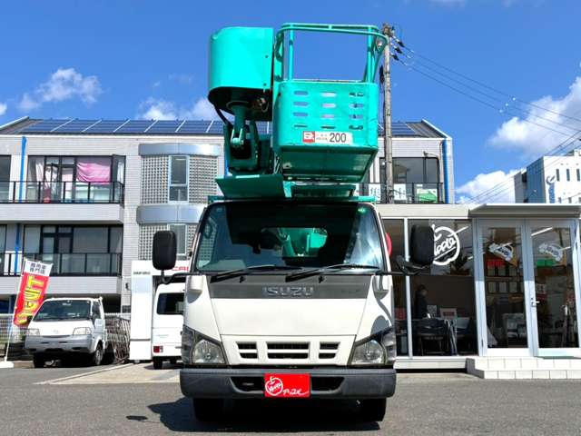 Isuzu Elf 3