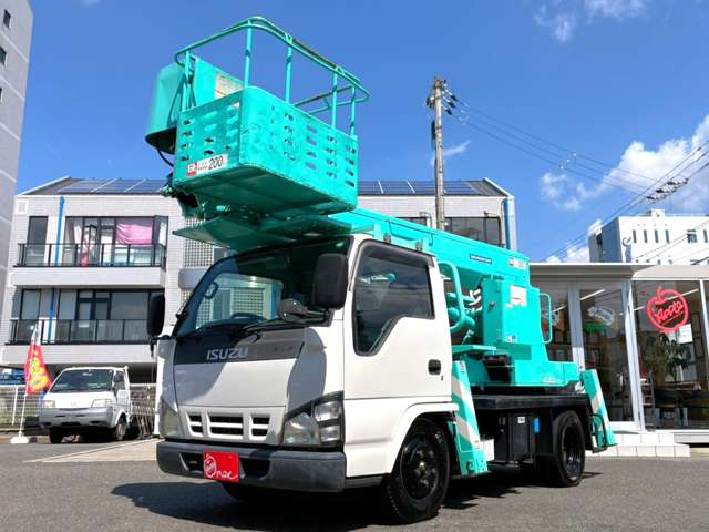 Isuzu Elf 4