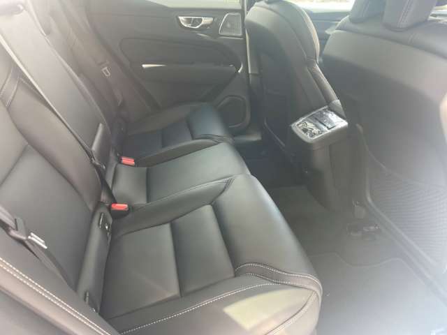 Volvo XC60 7