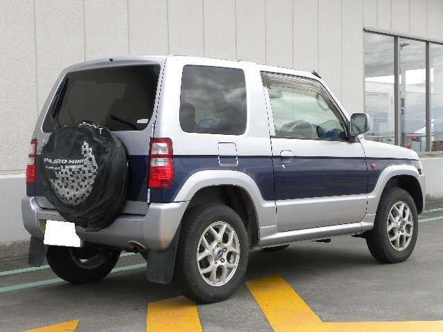 Mitsubishi Pajero Mini 8