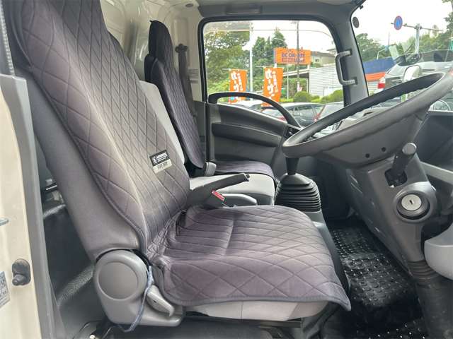 Isuzu Elf 11