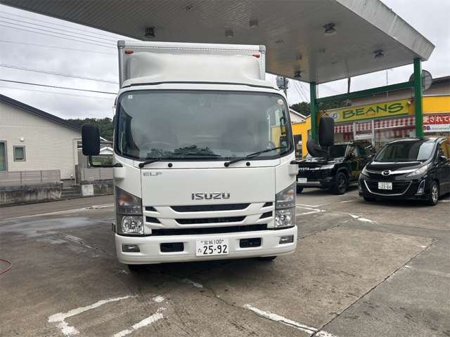 Isuzu Elf 2