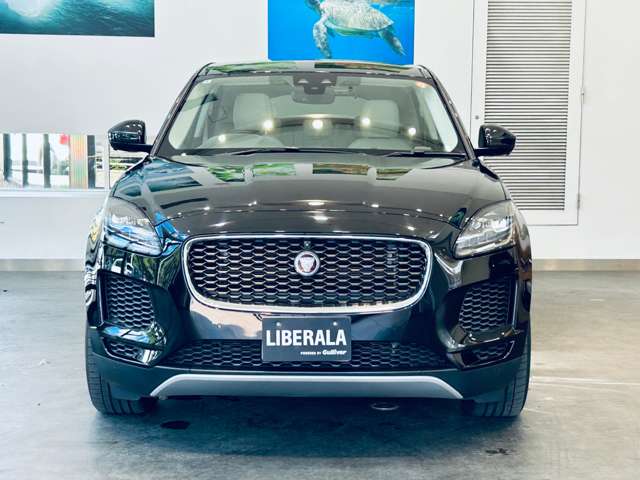 Jaguar E-Pace 8