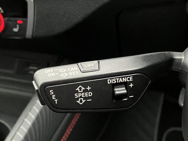 Audi SQ2 9