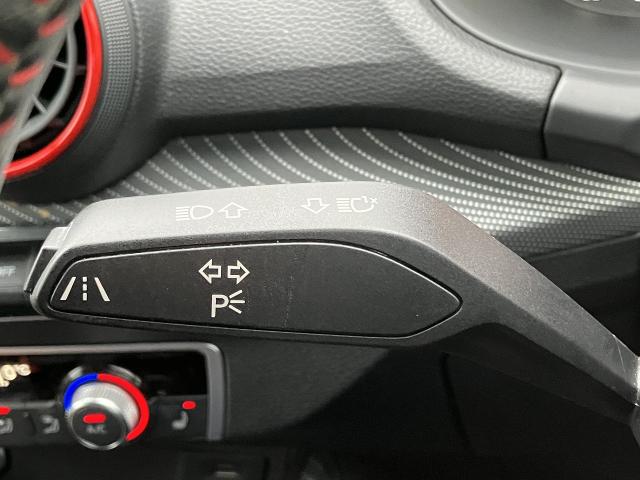 Audi SQ2 10