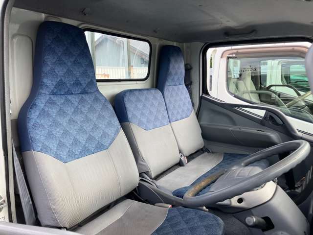 Mitsubishi Fuso Canter 11